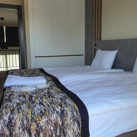 Luxury Hotel Room W Pool Near Beach In Kyrenia Kyrenia (Northern Cyprus) Quarto foto